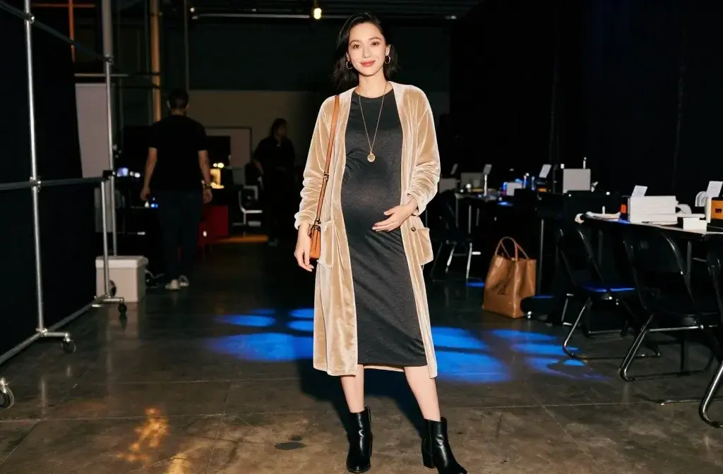 7 Pregnancy Concert Outfit Ideas You’Ll Love